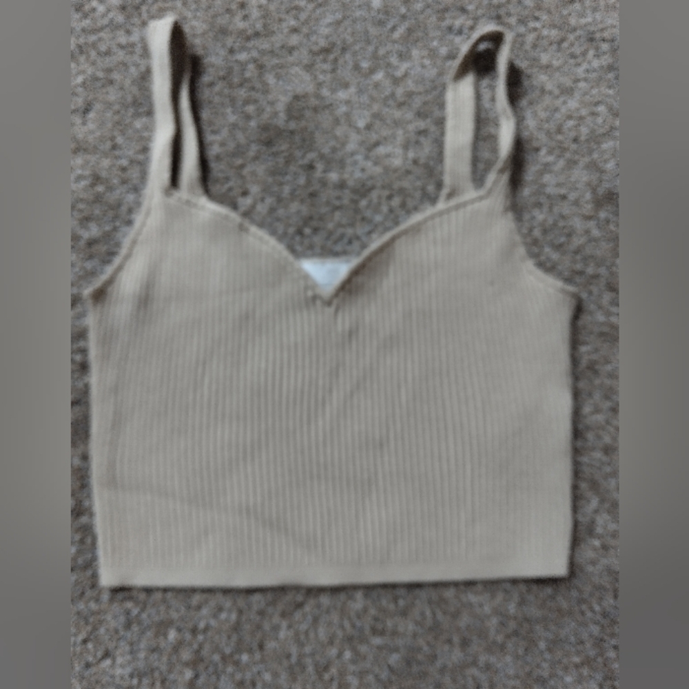 H&M Beige Ribbed Crop Top
